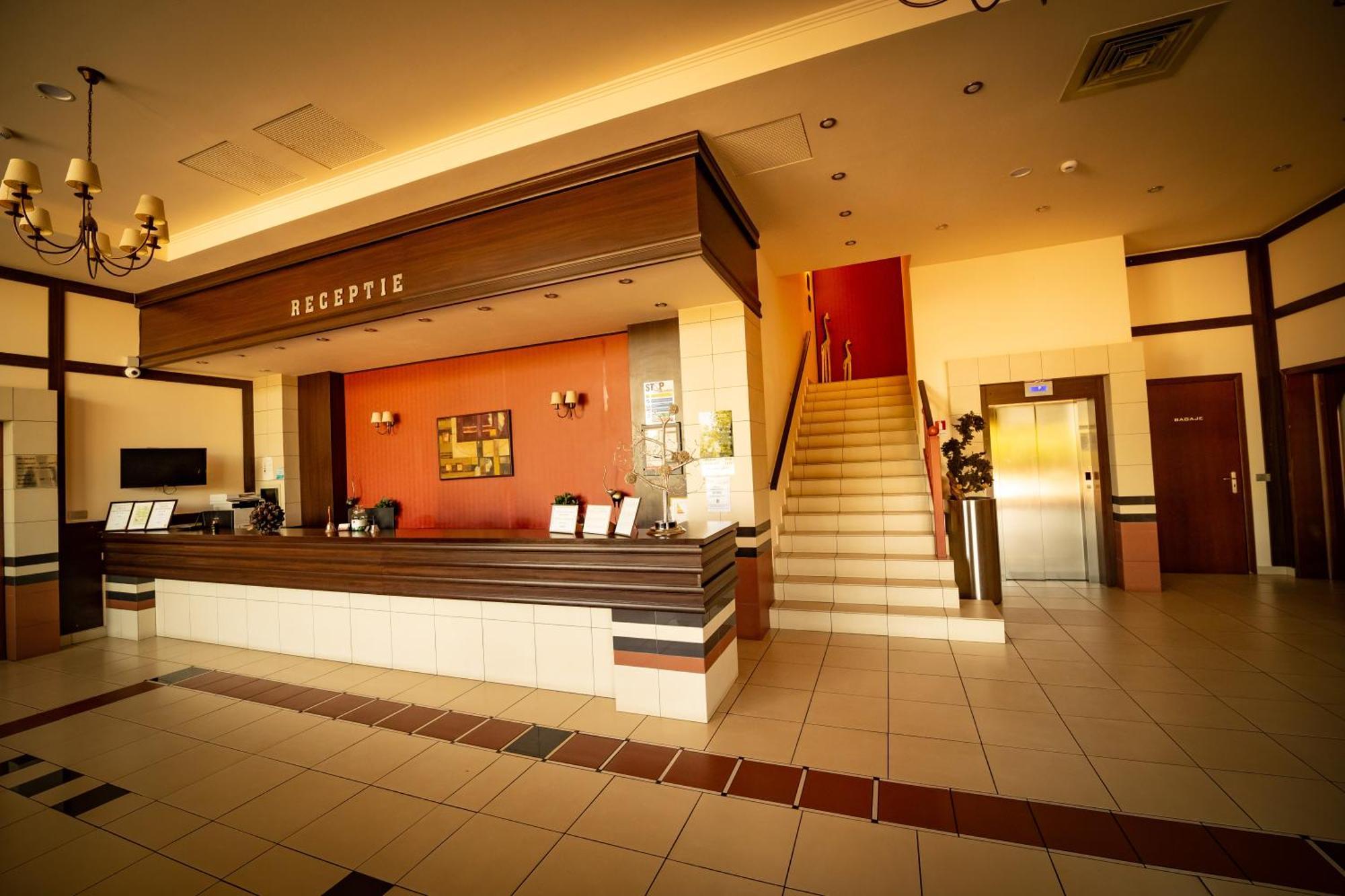Hotel Aurelia Chisoda Buitenkant foto