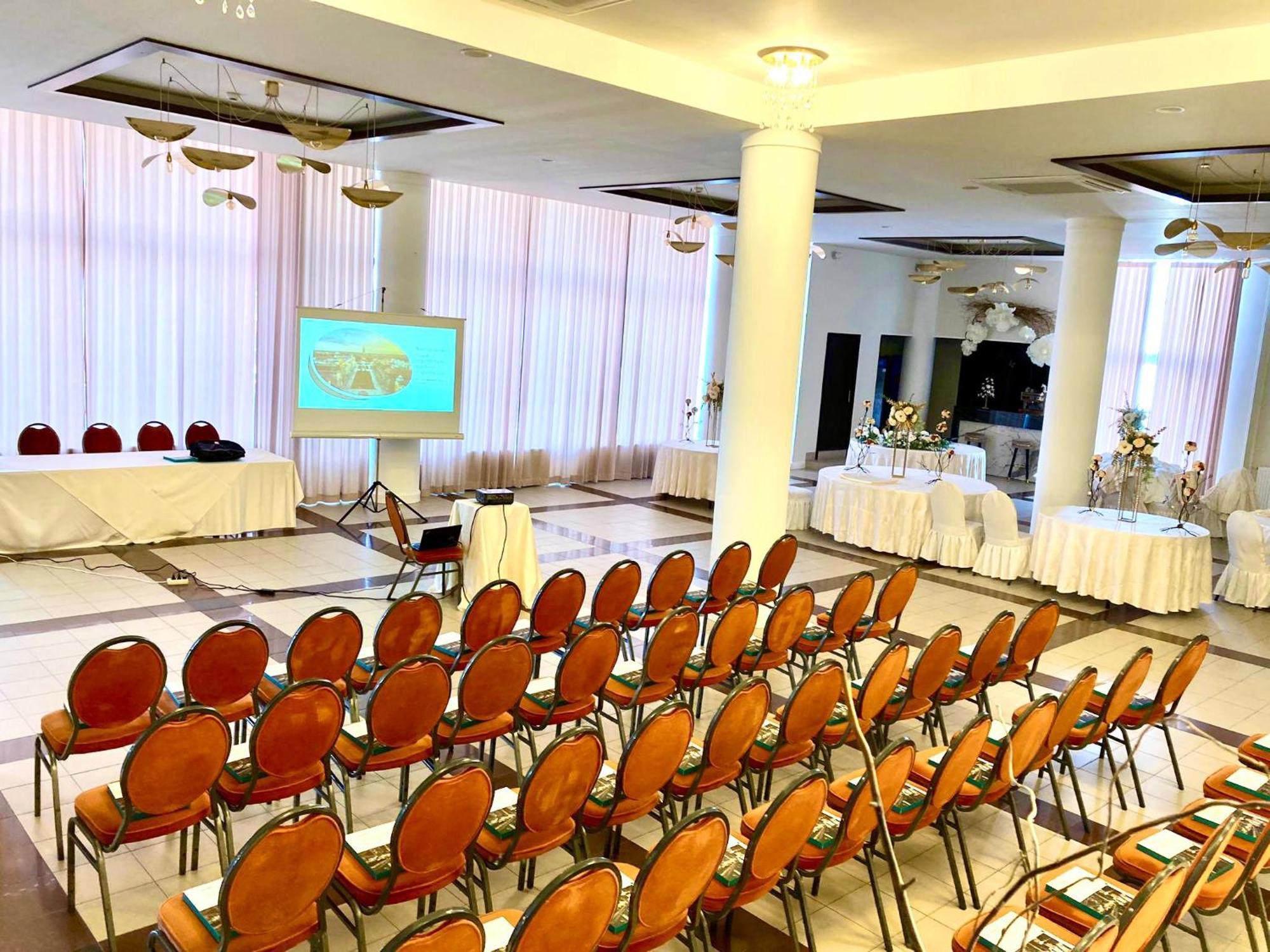 Hotel Aurelia Chisoda Buitenkant foto