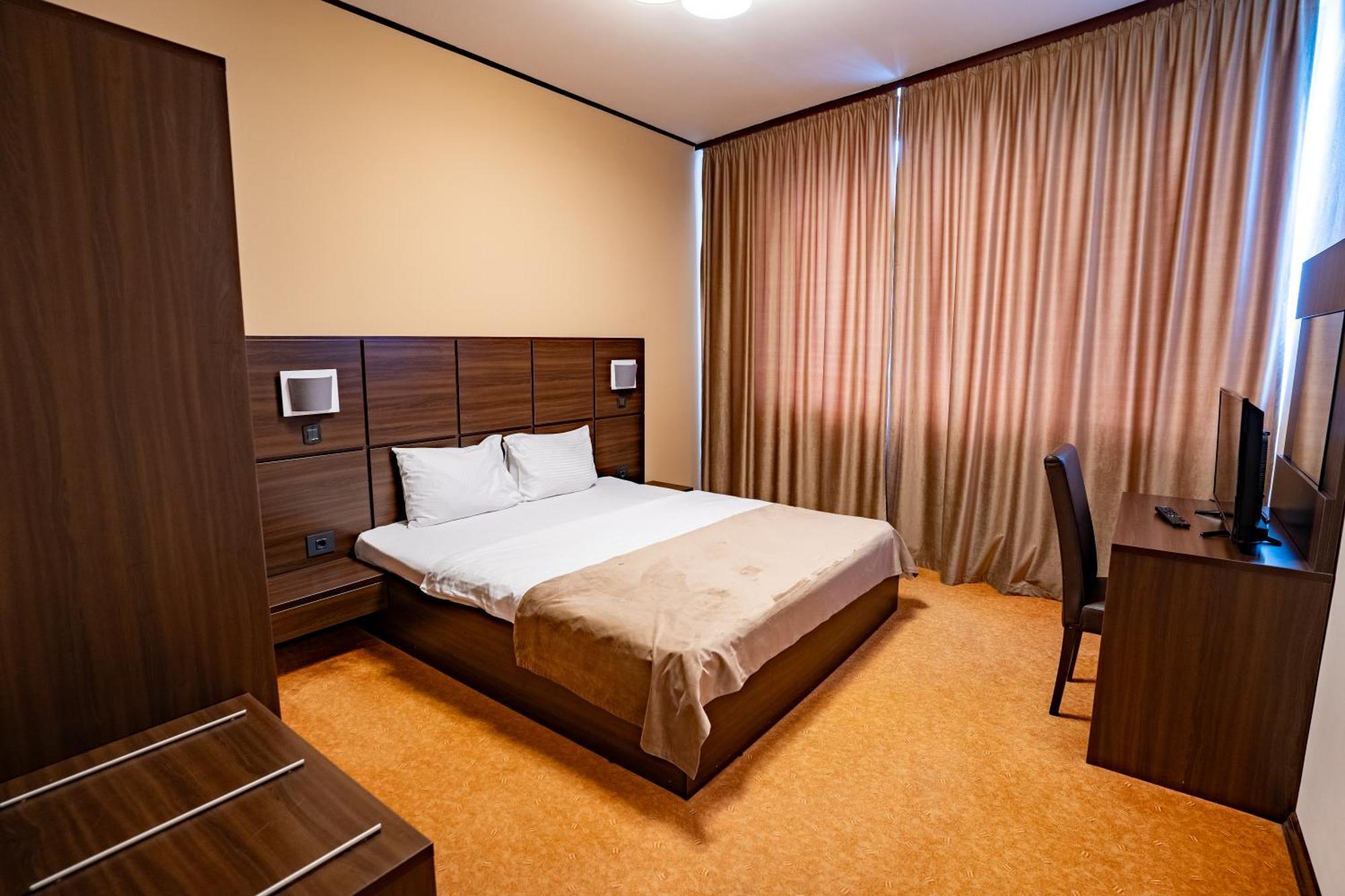 Hotel Aurelia Chisoda Buitenkant foto