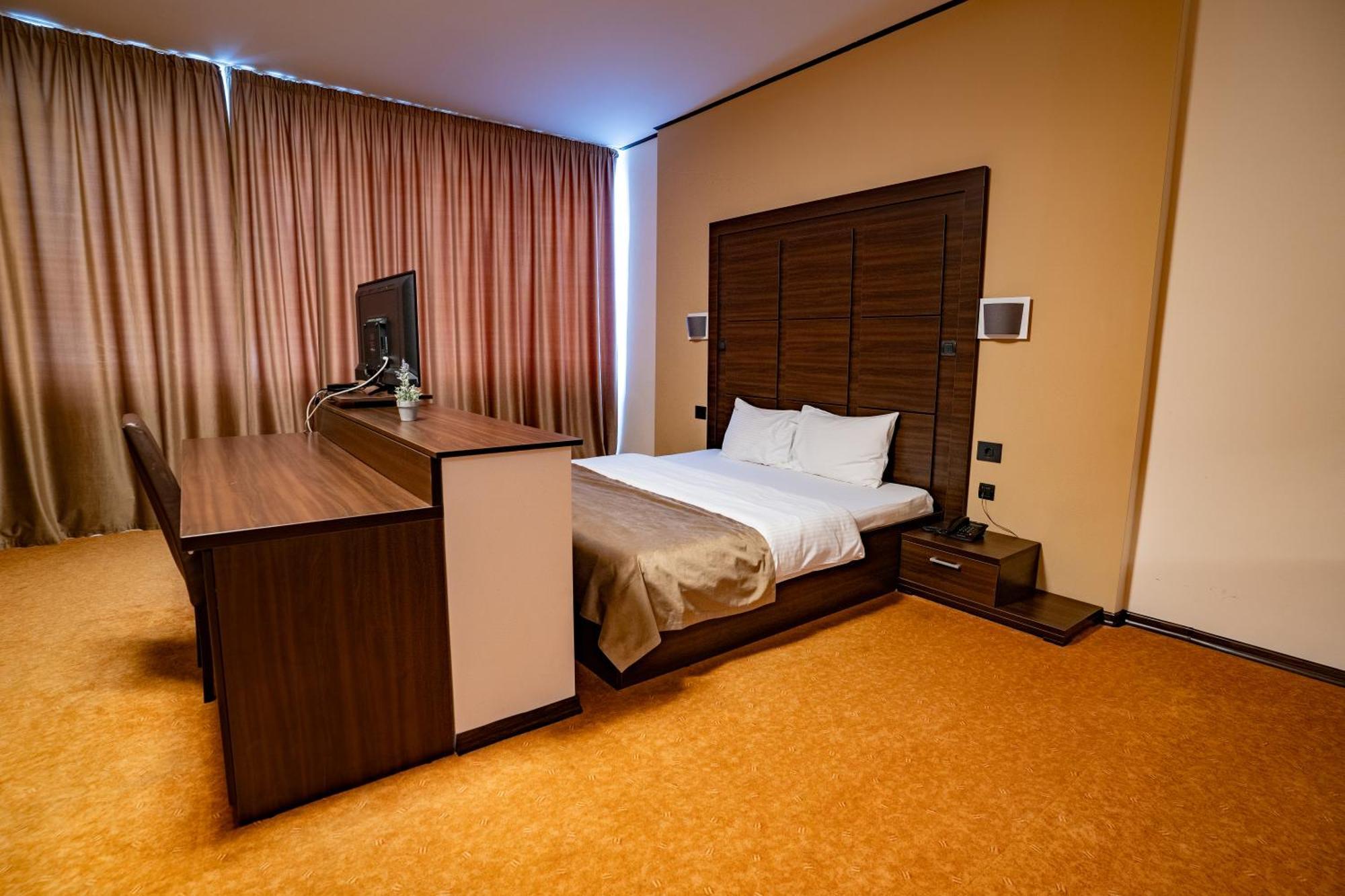 Hotel Aurelia Chisoda Buitenkant foto