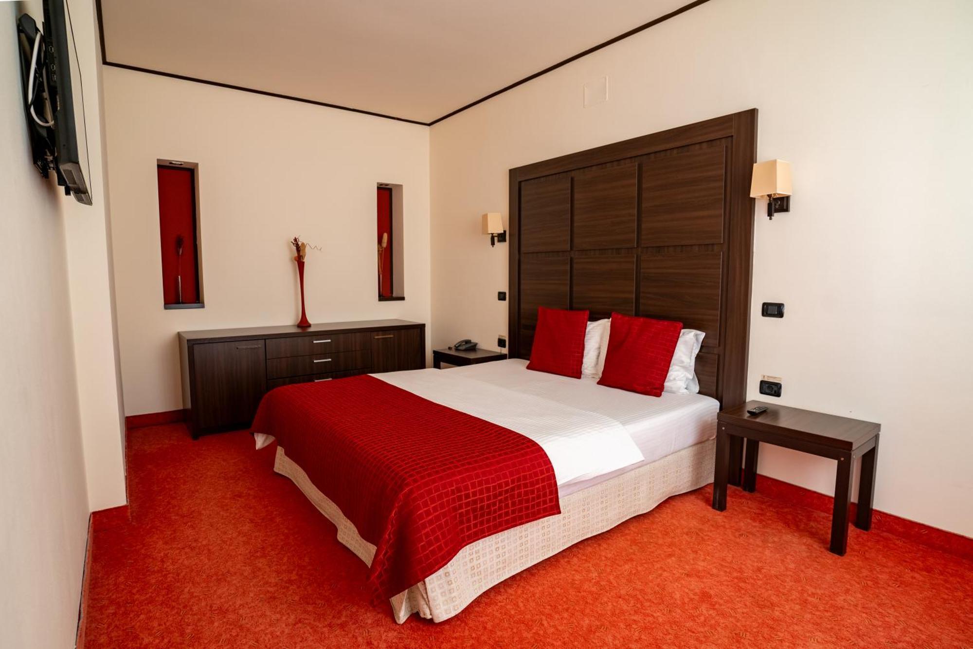 Hotel Aurelia Chisoda Buitenkant foto